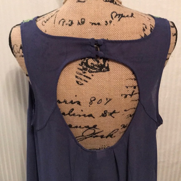 •CLEAR-OUT• 3 for 18 TORRID SEMI SHEER TANK - Picture 5 of 6